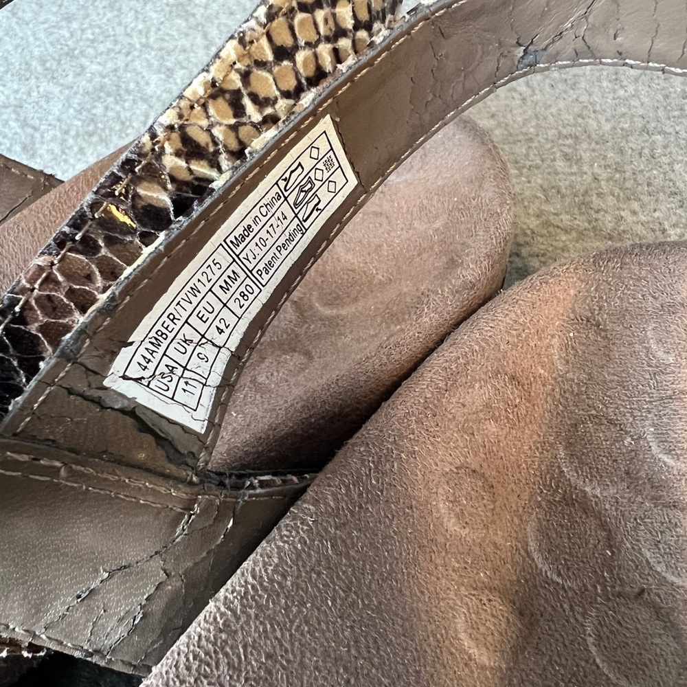 Vionic Snakeskin amber Multi-Strap Sandals - Picture 6 of 9